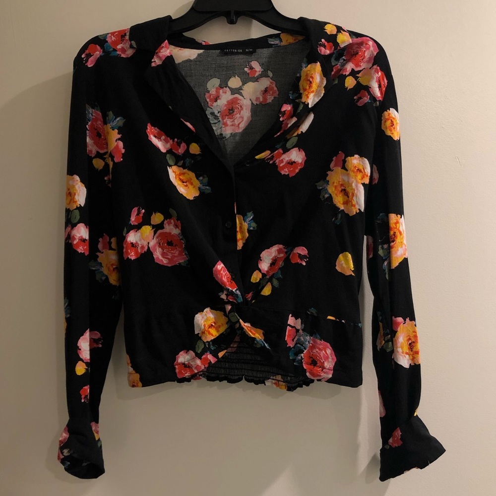 Cute cropped floral button up